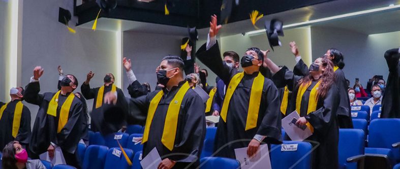 ¡Felicidades, graduados! La importancia de los actos académicos de UC