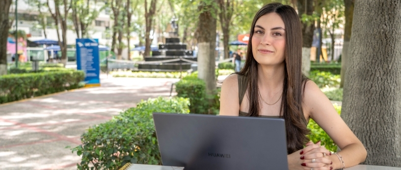 Carreras del área de Humanidades y Ciencias sociales de la UCG