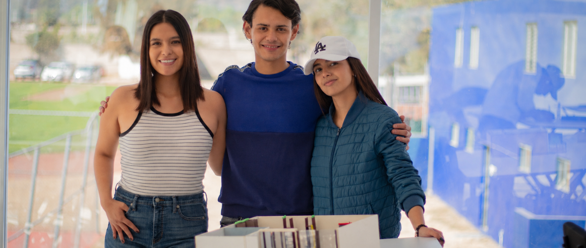 Explora tu potencial en el área de Diseño y Construcción en la UCG