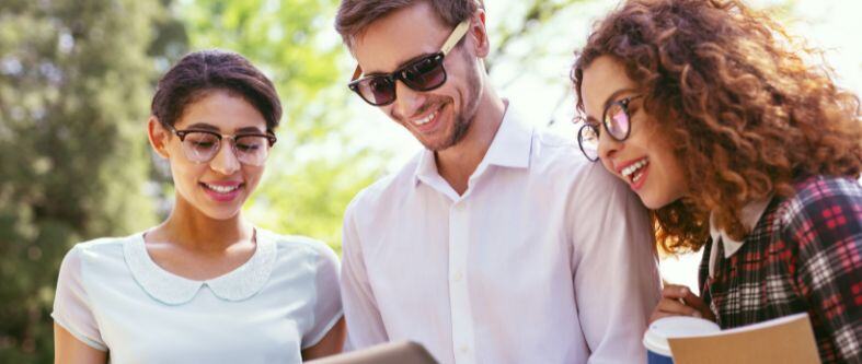 ¿Cómo hacer networking siendo estudiante? La importancia de elegir bien tu universidad